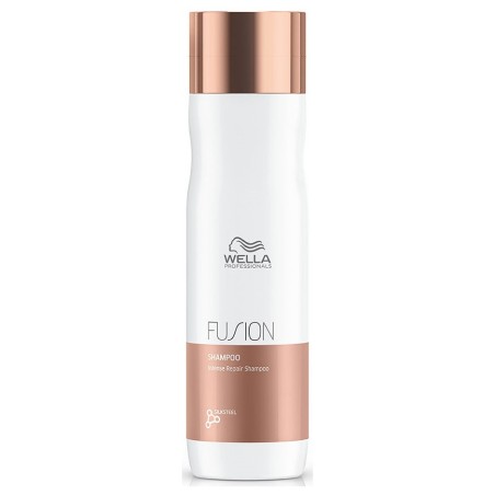 Wella Professionals Fusion Intensive Restoring Shampoo
